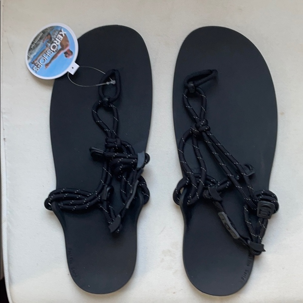New- Xeroshoes Genesis sandals black men’s size 12